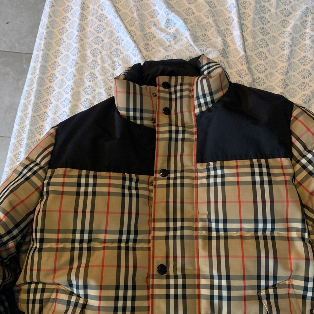 Burberry reversible jacket - Picture 2 of 11